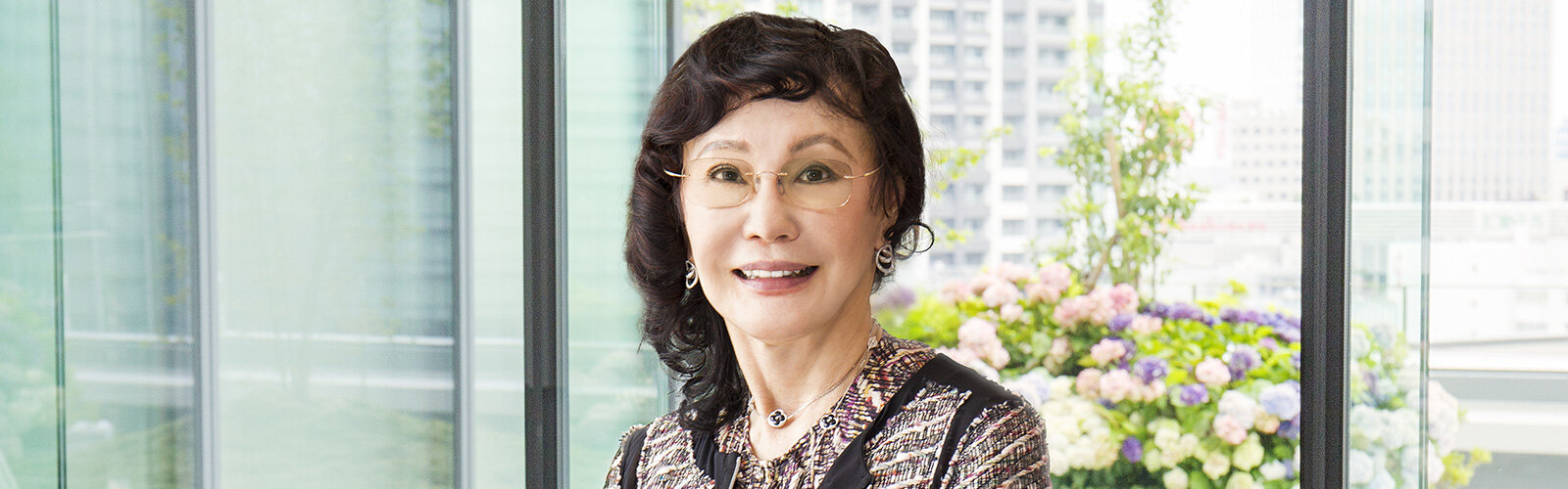 襟川 恵子